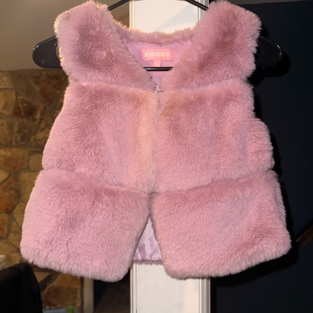 KIDBOX Girls Pink Faux Fur Vest Size S Like New
